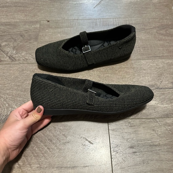 NWOB Vivaia Lightweight Square Toe Margot Walker Mary Jane Dark Olive 39.5 - Picture 2 of 7